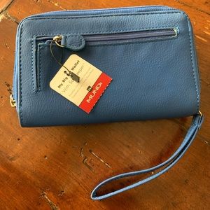 Wristlet by Mundi